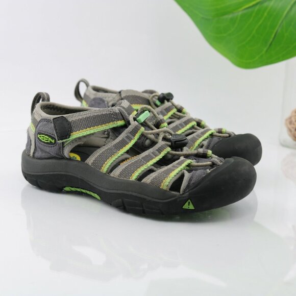 Keen Boys Newport H2 Sandal Size 3 Active Wet Dry Hike Quick Lace Toe Guard - Picture 1 of 12